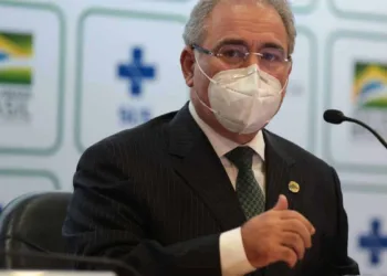 O ministro da Saúde, Marcelo Queiroga, falou durante coletiva de imprensa, sobre a antecipação de novos lotes de vacina contra a covid-19.