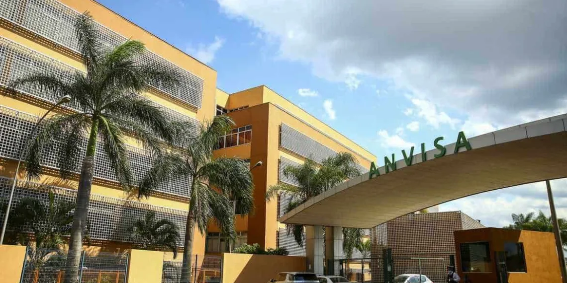 Fachada do edifício sede da Agência Nacional de Vigilância Sanitária (Anvisa).