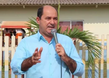 Gedeon Barros, prefeito plácido de castro