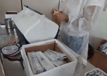 Sem estoque, Rio Branco suspende vacinação da primeira dose contra Covid