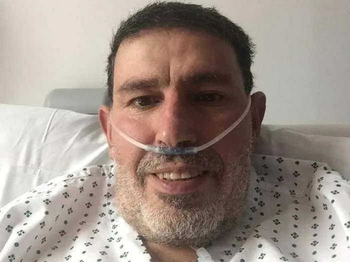 ‘Maior erro da vida’, diz professor que não se vacinou e teve covid