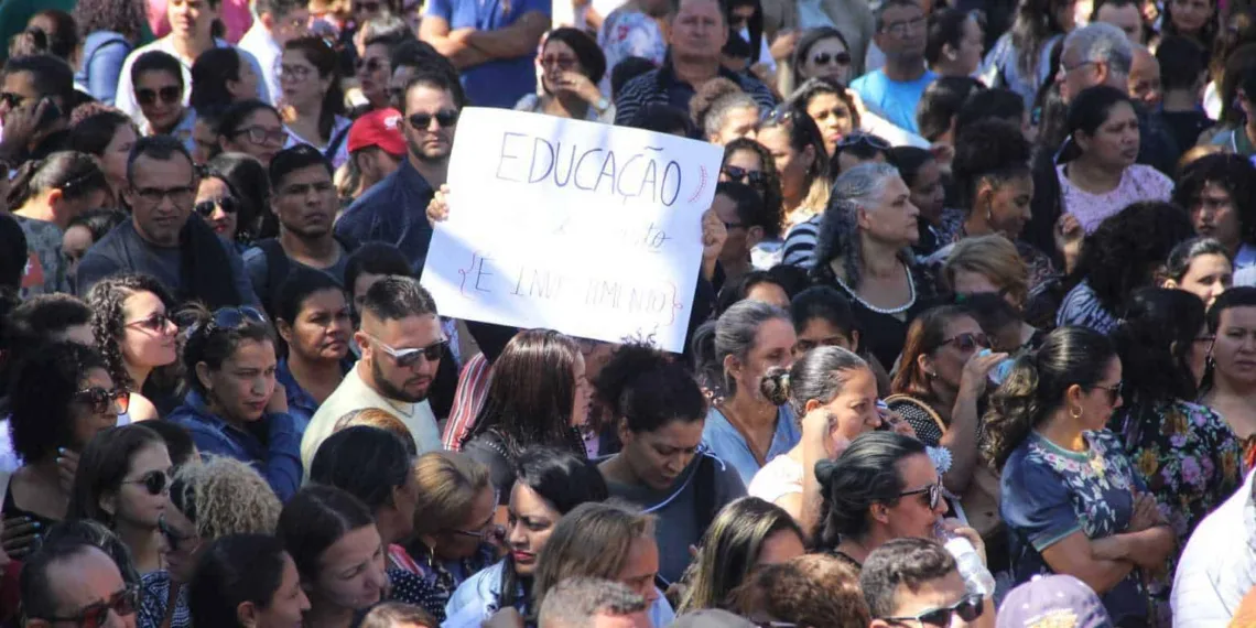 protesto, educação, sinteac, arquivo