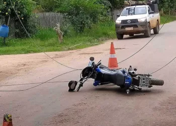 Justiça condena Energisa a indenizar motociclista que sofreu acidente com fios caídos na rua