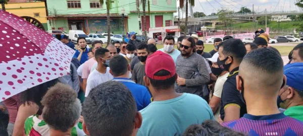 uber, protesto, ponte metálica