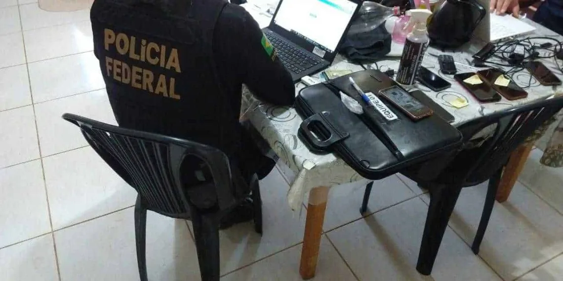 Operação Busdoor investiga agências de publicidade e residências em Rio Branco.