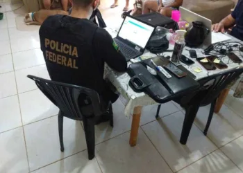 Operação Busdoor investiga agências de publicidade e residências em Rio Branco.