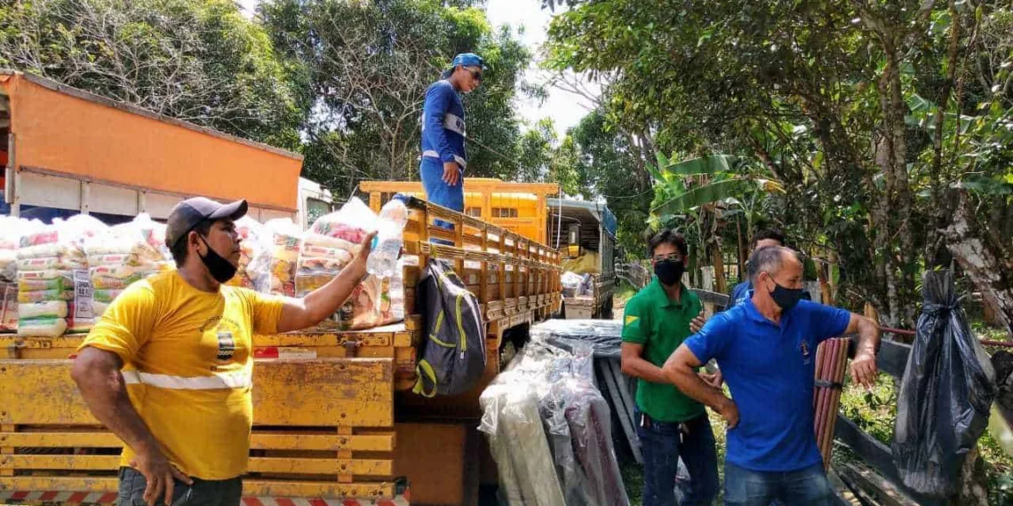 Defesa Civil de Rio Branco informou que as entregas de colchões e outros insumos ainda estão sendo realizadas (Foto: Defesa Civil)