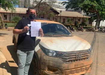Carro foi restituído à vítima (Foto: Ascom/Polícia Civil)
