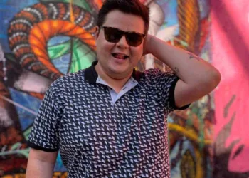 "As pessoas gostam de mim, mas eu não posso ser 'muito' gay", desabafa Pablo Charife