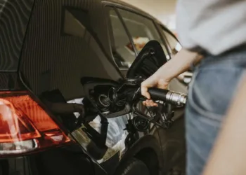 Litro da gasolina chega a quase R$ 9 em cidades do Vale do Juruá