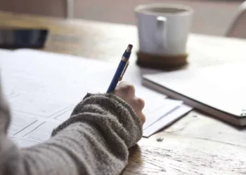 estudante, estudo, caderno, escrever