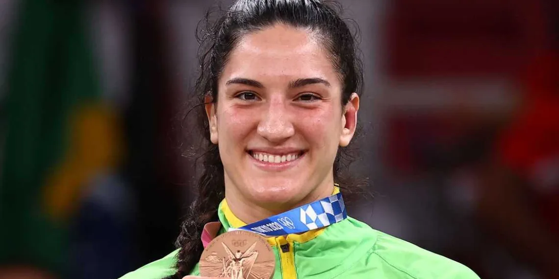 Mayra Aguiar conquista bronze no judô na Olimpíada de Tóquio