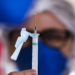 O Distrito Federal começou a vacinar pessoas com 49 anos a partir de hoje. A vacinação contra a Covid-19 começou no dia 19 de janeiro e o DF já  recebeu 1.455.070 doses de imunizantes.