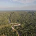 Vista de drone do Rio Moa no Parque Nacional da Serra do Divisor, e conjunto montanhoso na divisa com o Peru (Foto: Andre Dib)