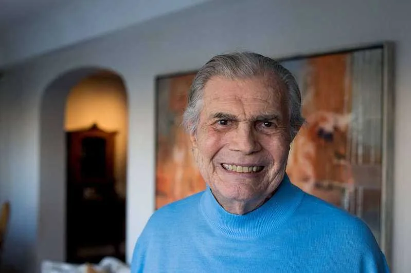 Morre o ator Tarcísio Meira aos 85 anos, vítima da covid-19