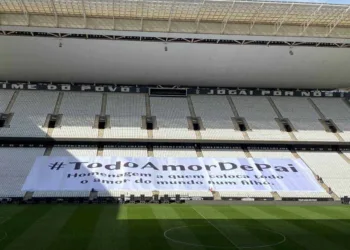 O Boticário entrou em campo no Brasileirão, no domingo, para homenagear os maiores torcedores: os pais