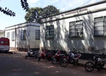 Após críticas de Roberto Duarte, governo inicia reforma do hospital de Xapuri