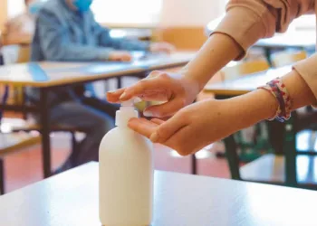 Educação e Saúde criam comitê para tratar de retorno das escolas ao ensino presencial