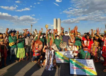 Indígenas do Acre manterão acampamento em Brasília, em protesto contra o 'marco temporal'