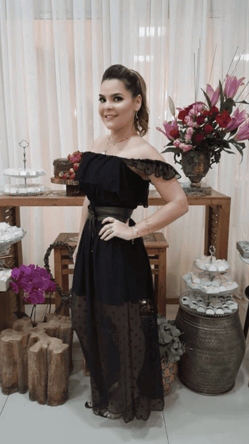 Os papais corujas Leonardo e Aline reuniram amigos e familiares para comemorar os 5 aninhos da filha Betina 2 Os papais corujas Leonardo e Aline reuniram amigos e familiares para comemorar os 5 aninhos da filha Betina