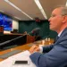 "Tira o sonho de milhares de jovens", diz Leo de Brito sobre PEC da Reforma Administrativa
