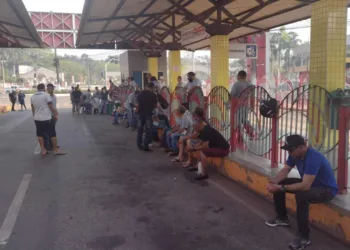 Funcionários do transporte coletivo estão com pagamentos atrasados há meses - Foto cedida