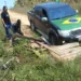 Oficial de Justiça é 'preso' por invasores de terra, em Porto Acre