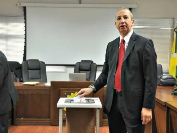 Danilo Lovisaro é o mais votado e compõe lista tríplice ao lado de Rodrigo Curti e Cosmo Souza para o cargo de procurador-geral do MPE