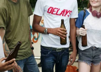 Teens drinking beer