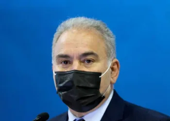 Ministro da Saúde, Marcelo Queiroga, fala à imprensa no ministério da Saúde, sobre a vacinação contra o covid-19