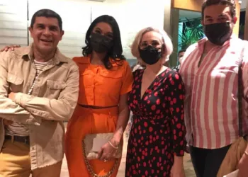 REVELAÇÃO - Empresária Sibelle Khalil ofereceu um coquetel para revelar seu mais novo negócio: Jiddo Gastronomia Árabe Amazônica. Na verdade, já sabemos que será sucesso, pois Sibelle e toda a familia sempre primaram pela qualidade quando o assunto é culinária. Jiddo oferecerá tradição e inovação, através de serviços como congelados, delivery e eventos. O lançamento aconteceu no restaurante La Nonna e recebeu convidados como Moises Alencastro, Jéssica Ingrede e Luiz Vasconcellos.