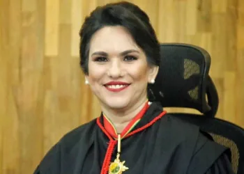 Procuradora Kátia Rejane faz balanço da gestão e revela que disputaria novamente a chefia do MPAC, caso fosse permitido