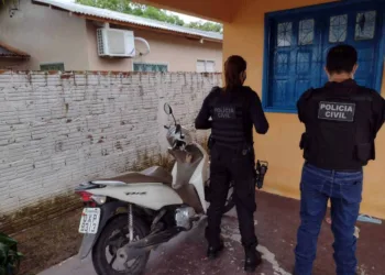 Polícia Civil prende empresários acusados de ocultar movimentos financeiros de facção criminosa, em Cruzeiro do Sul