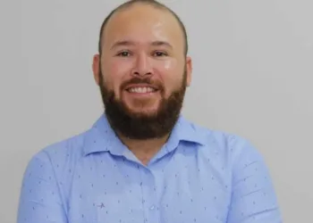 Jhon Douglas foi chefe de gabinete da Senadora Mailza Gomes (Foto: Arquivo pessoal)