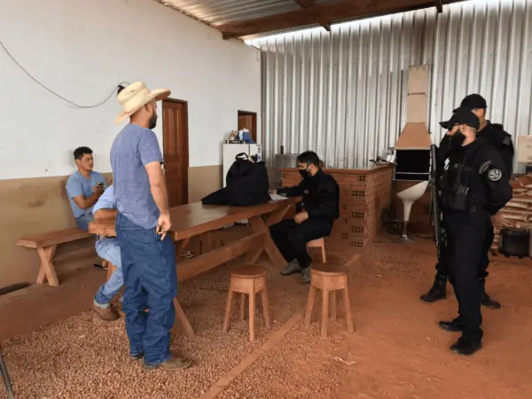 Operação prende pecuaristas por sonegação fiscal em esquema de transporte e comércio de gado