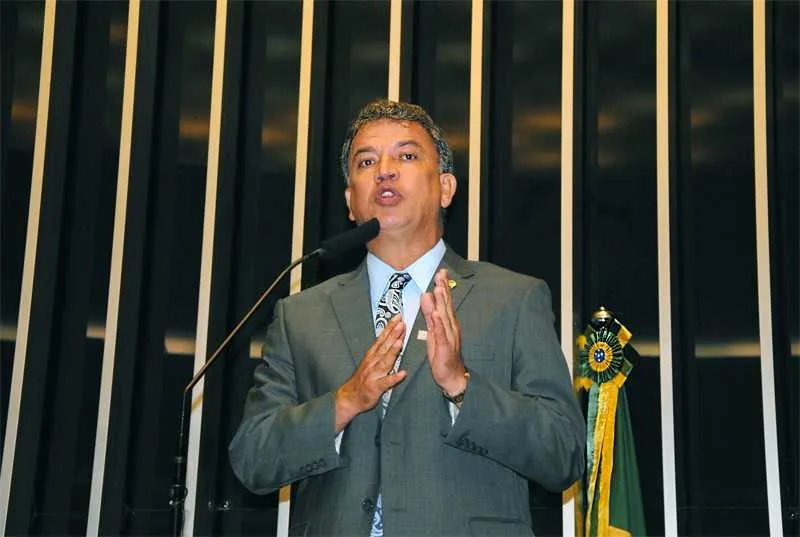 Petecão desmente articulação com o PT e confirma que vai procurar Jenilson para firmar aliança