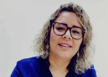 Secretária de Saúde de Rio Branco afirma que vai discutir PCCR ainda este ano e defende concurso público