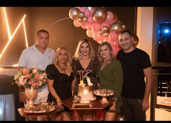 Procuradora do estado Daniela Saraiva e o pianista e maestro João Carlos Martins 3 Procuradora do estado Daniela Saraiva e o pianista e maestro João Carlos Martins