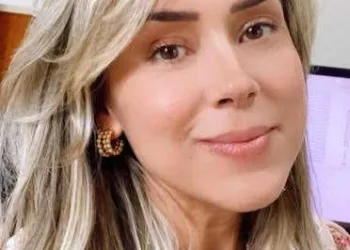 Quem também está de idade nova é a bela Priscila Rocha