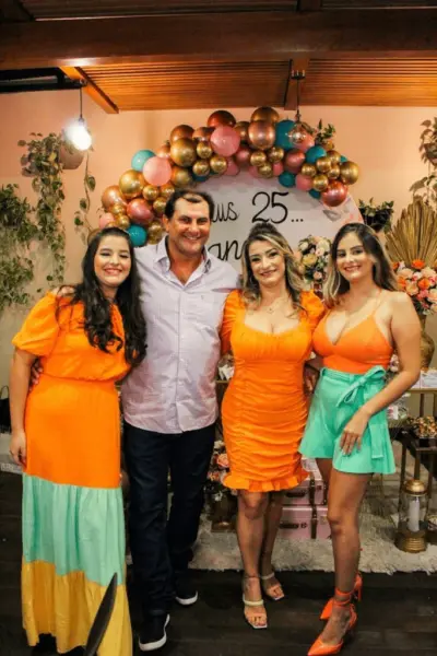 Turma de acreanos que arrasou durante o projeto Weekend WS, do cantor Wesley Safadão, em Cancún, no México