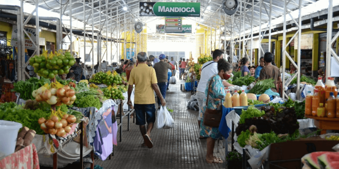 Mercado dos colonos (Foto: Dell Pinheiro)