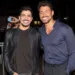 Cauã Reymond surge com irmão mais novo em evento e web comenta beleza: 'Tanto faz'