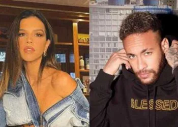 Neymar é visto aos beijos com Mariana Rios