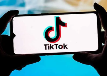 Adolescente sequestrada é salva após usar gesto que viralizou no TikTok