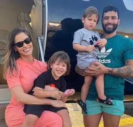 Andressa Suita volta a morar com Gusttavo Lima e põe mansão à venda por 13 milhões de reais, diz colunista