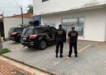 PF investiga fraudes em licitações na prefeitura de Plácido de Castro; vereador de Rio Branco também é alvo