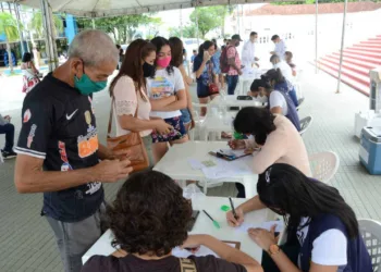 mutirão vacina (Foto: Dell Pinheiro)