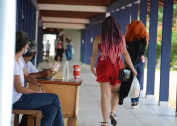 Pouca movimentação marca o primeiro dia do Enem na capital acreana