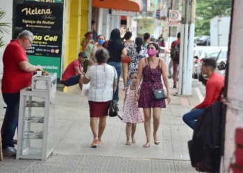 Acreanos já pagaram mais de R$ 3,7 bilhões em tributos este ano, aponta Impostômetro
