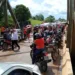 Bloqueio na ponte de Sena Madureira ocorre desde a manhã desta sexta-feira, 26 (Foto: Aldejane Queiróz/Arquivo pessoal)